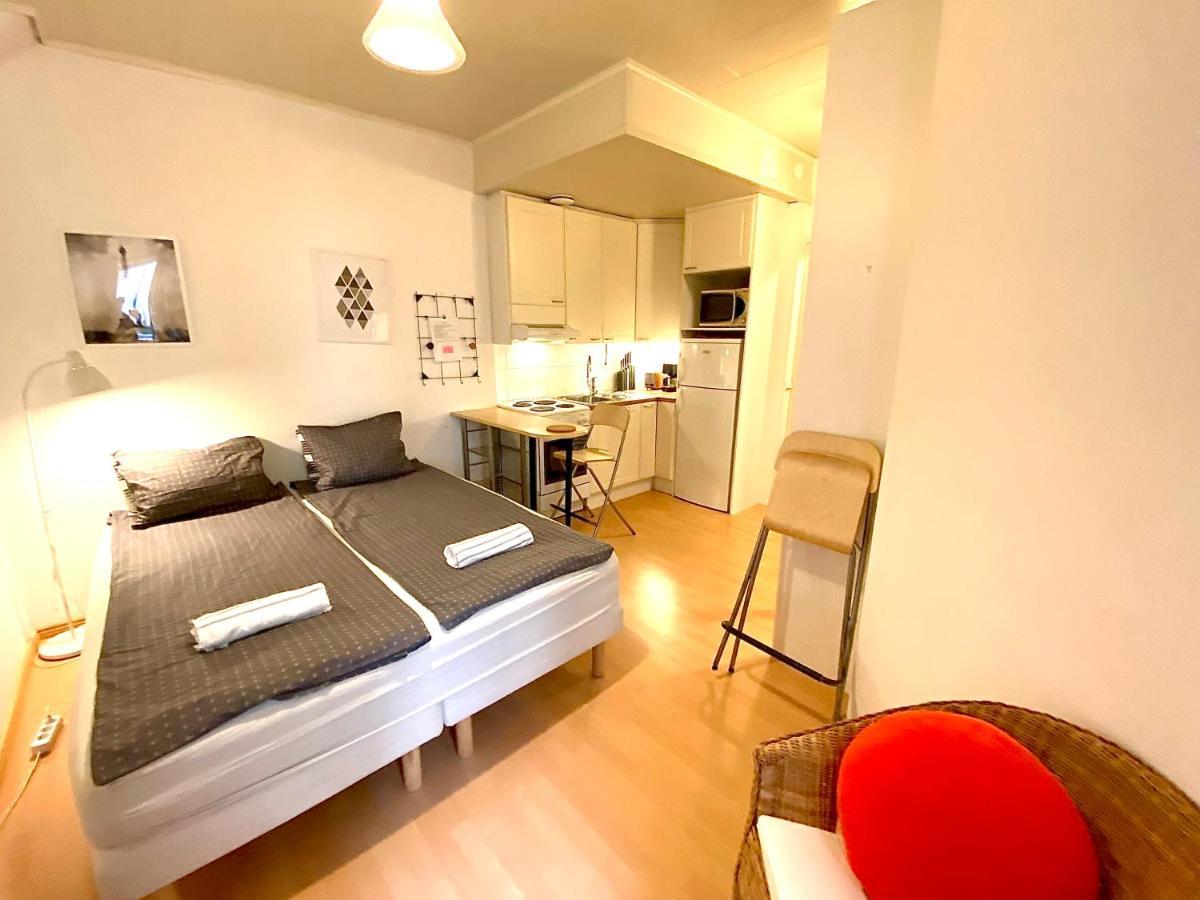Cozy And Peaceful/Уютный Уголок Appartement Helsinki Buitenkant foto